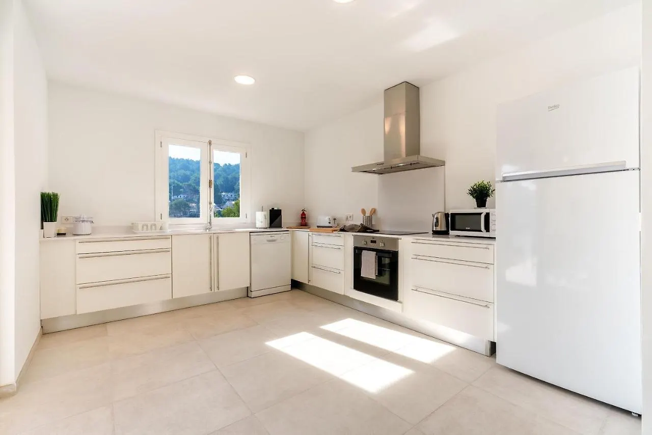 Lovely Central Apartment Guillem 3 Bedrooms Close To The Beach Central Location Cala San Vicente Cala de Sant Vicenc 0*,  Spanje